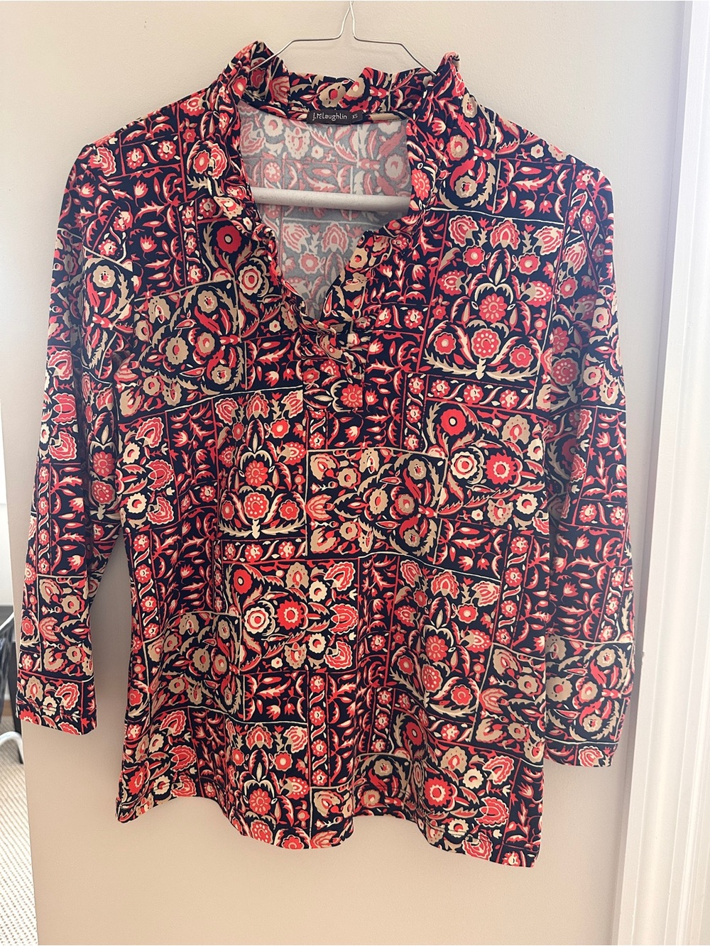 J. McLaughlin Black Red Floral Print  Top